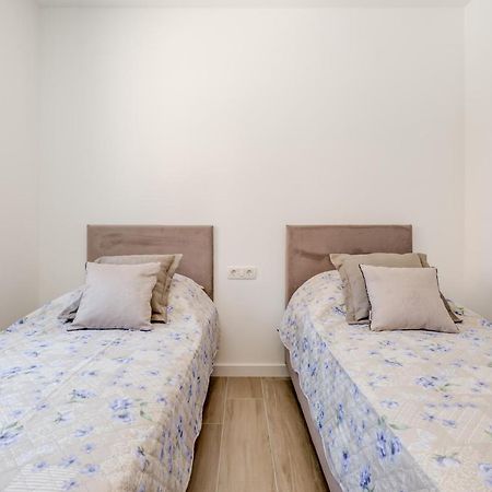 Apartamento New, Private Heated Swimming Pool, Free Parking, Trogir Centar Exterior foto