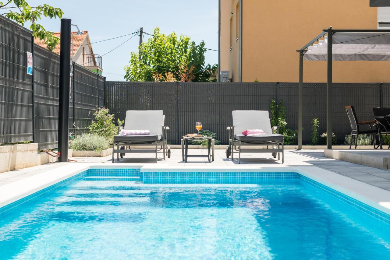Apartamento New, Private Heated Swimming Pool, Free Parking, Trogir Centar Exterior foto